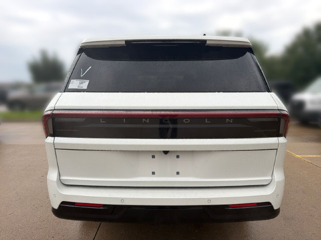 New 2027 Lincoln Navigator L Reserve w/ Jet Appearance Package AWD/4WD image 7
