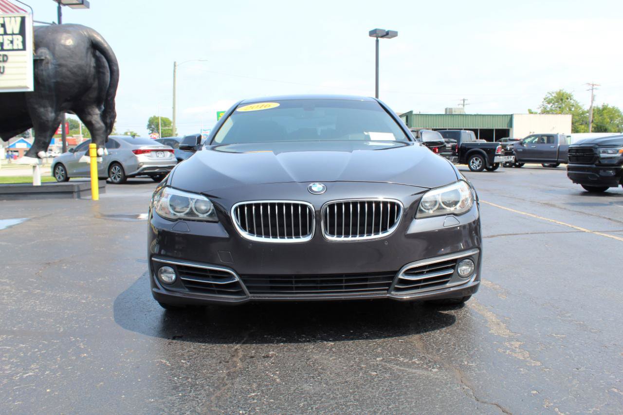 Used 2016 BMW 528i xDrive Sedan AWD/4WD image 2