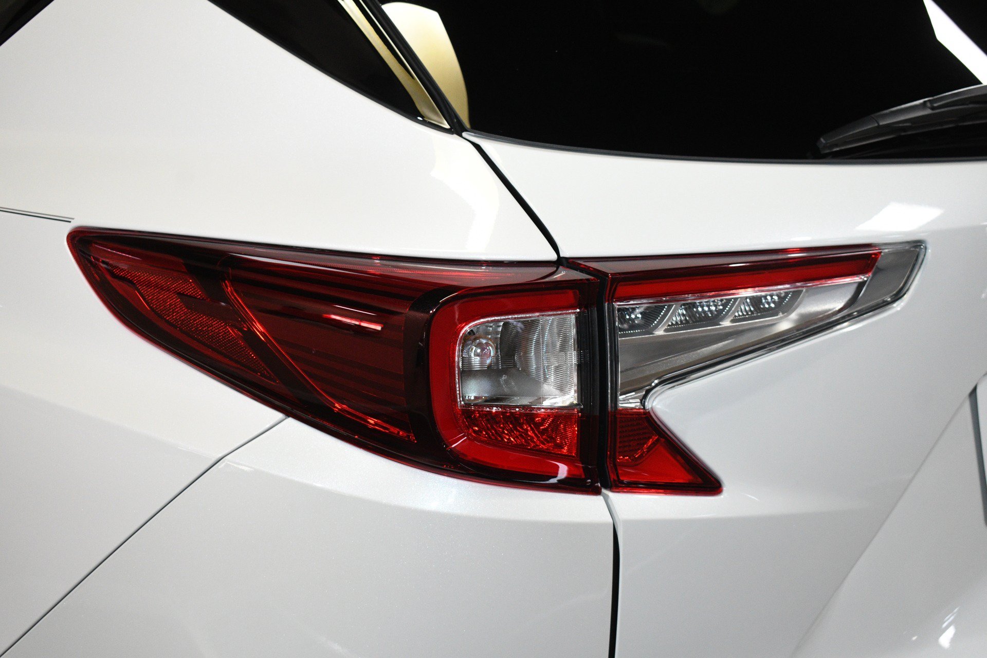 Used 2025 Acura RDX SH-AWD image 60
