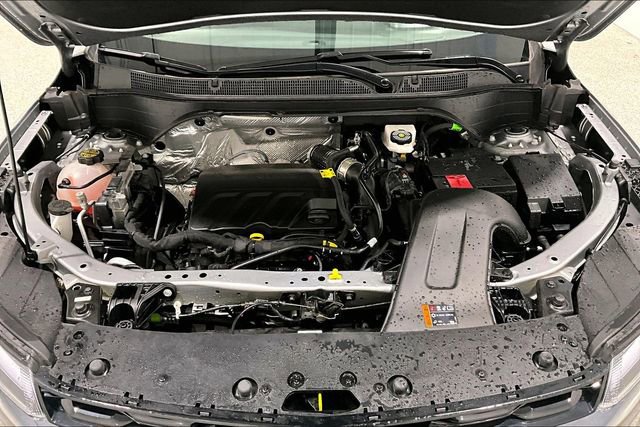 Used 2025 Chevrolet Trax RS w/ Sunroof Package image 32