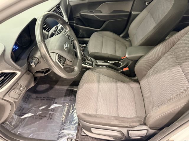 Used 2021 Hyundai Accent Limited image 31