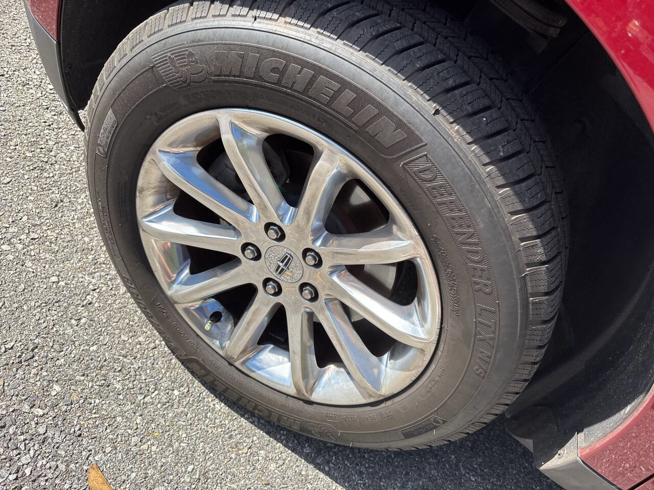 Used 2014 Lincoln MKX AWD w/ Equipment Group 102A image 17