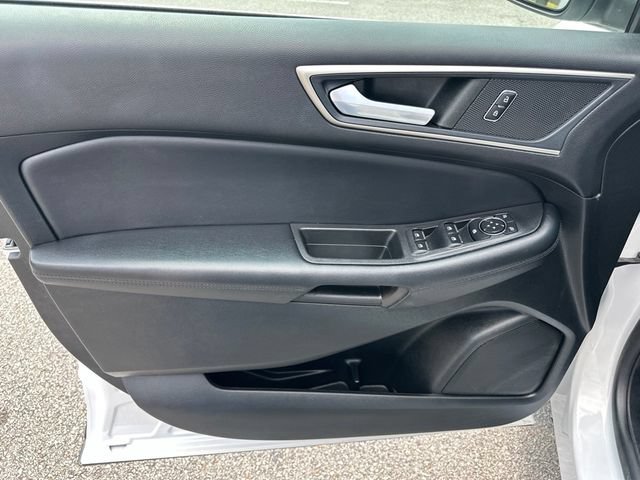 Used 2022 Ford Edge SEL AWD/4WD image 13