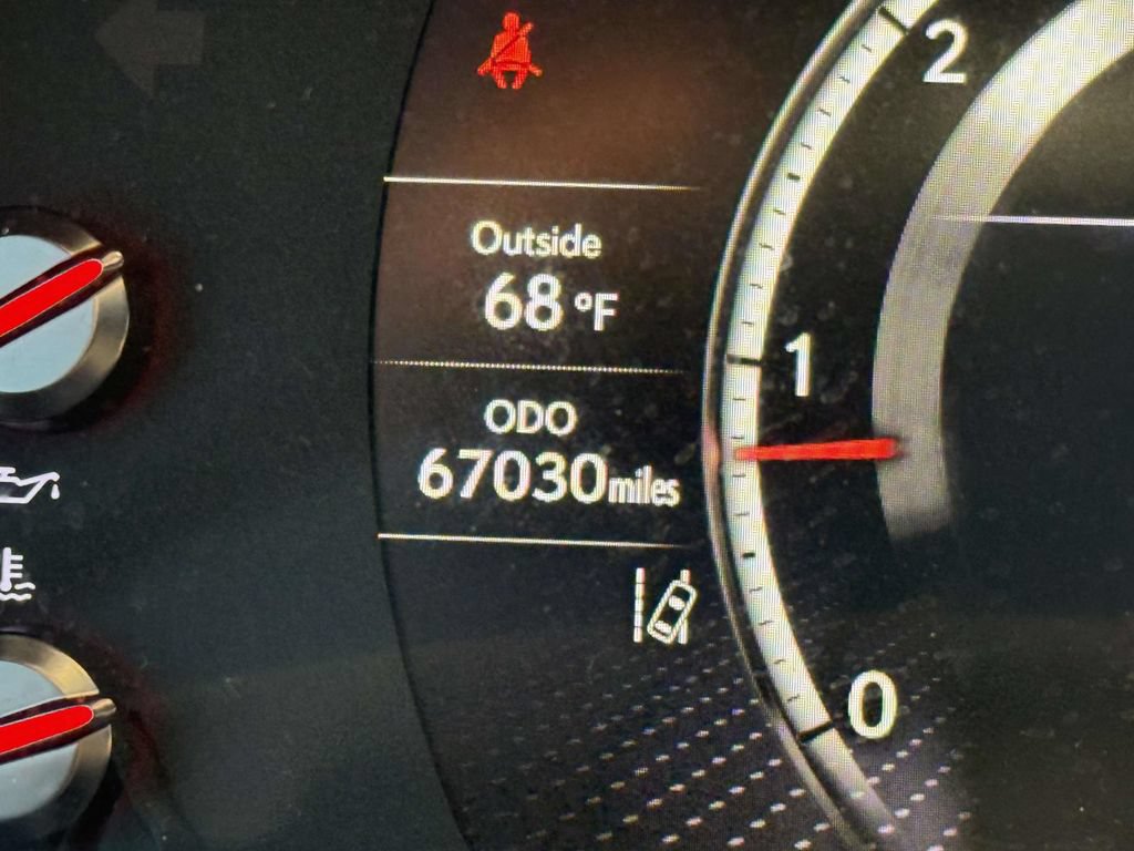 Used 2023 Lexus LX 600 F Sport w/ Accessory Package (Z1) AWD/4WD image 32