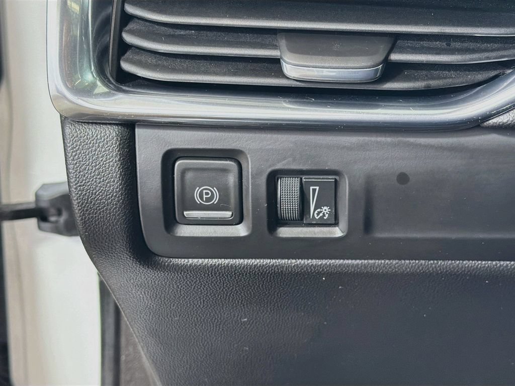 Used 2023 Cadillac XT4 Sport AWD/4WD image 12