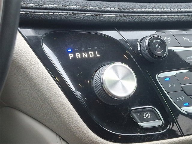 Used 2021 Chrysler Pacifica Limited w/ Premium & Safety Sphere Group image 14