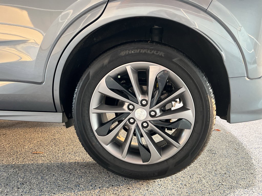Used 2021 Buick Encore GX Essence w/ Sport Touring Package image 32