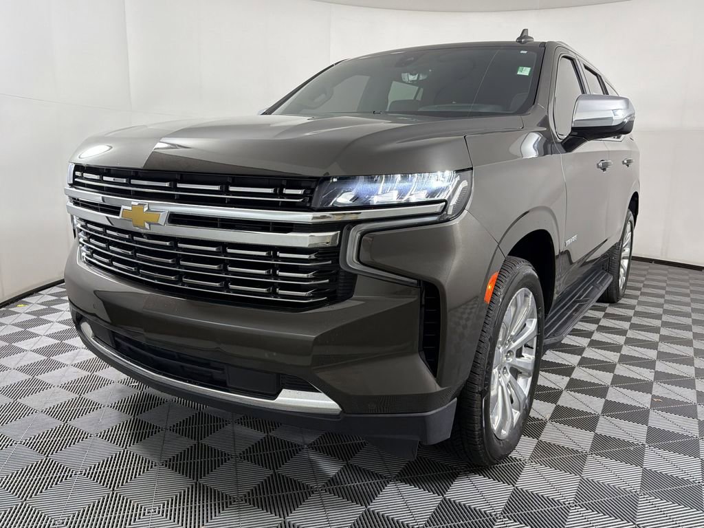 Used 2021 Chevrolet Tahoe Premier w/ Premium Package image 3