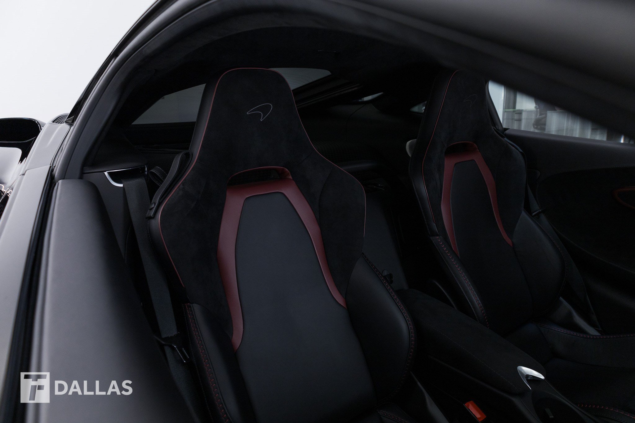 Used 2025 McLaren GTS RWD image 40
