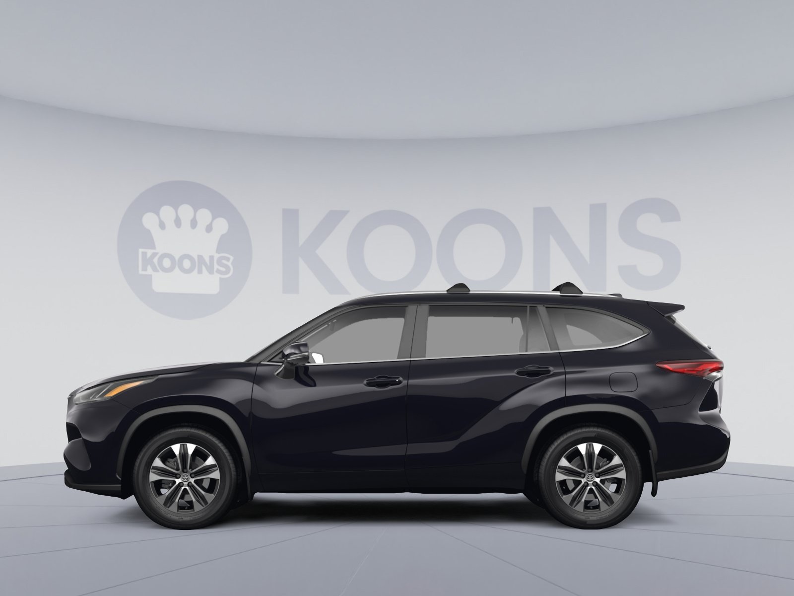 Used 2024 Toyota Highlander XLE AWD/4WD image 2