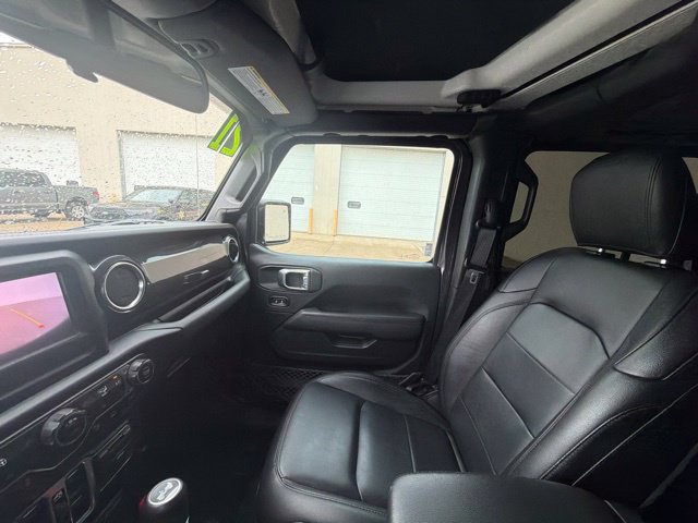 Used 2021 Jeep Wrangler Unlimited Sahara AWD/4WD image 39