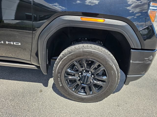 Used 2022 GMC Sierra 2500 Denali w/ Denali Black Diamond Edition AWD/4WD image 11