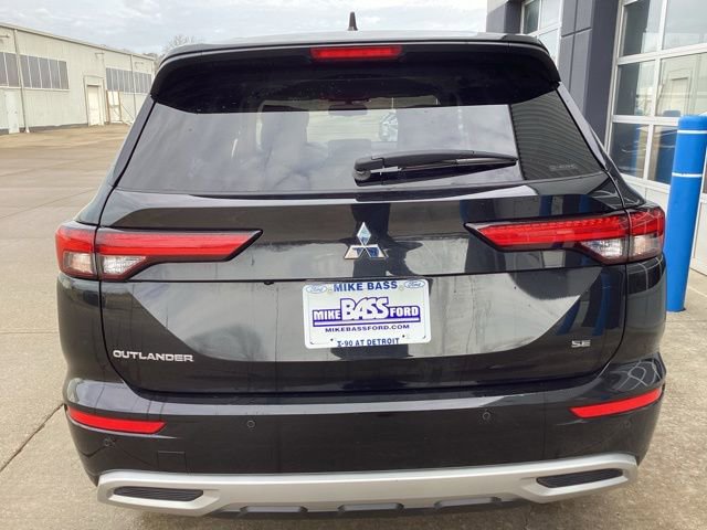 Used 2023 Mitsubishi Outlander SE image 11