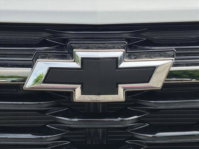 New 2026 Chevrolet Trax RS w/ Sunroof Package FWD image 17
