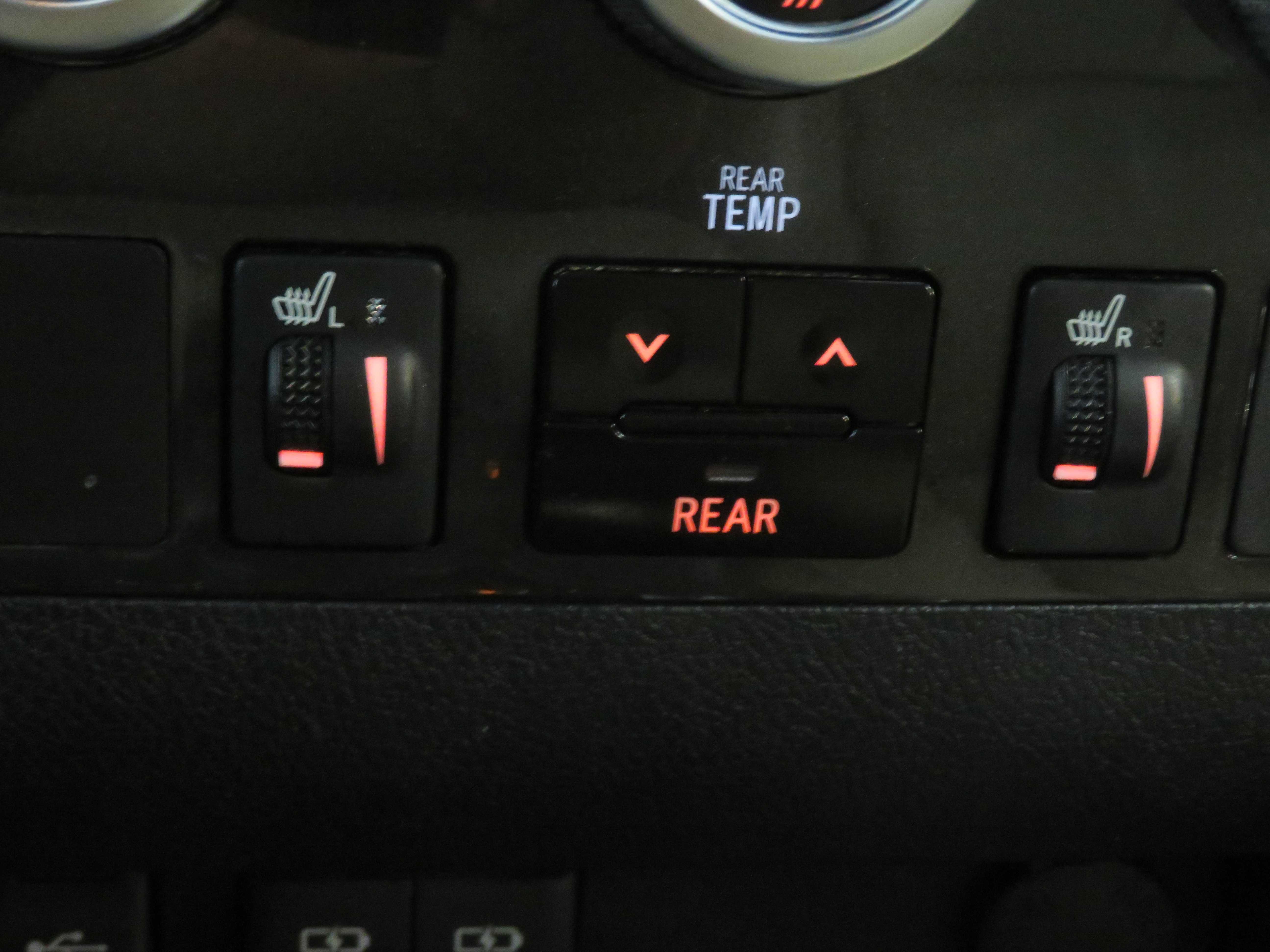 Used 2020 Toyota Sequoia Limited w/ Safety & Convenience Package AWD/4WD image 52