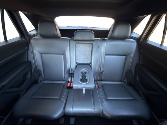 Used 2020 Volkswagen Atlas Cross Sport SEL R-Line AWD/4WD image 16