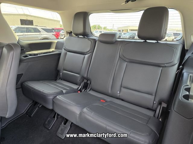 New 2026 Ford Expedition Active RWD image 10
