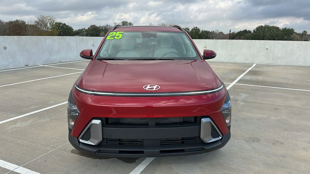Used 2025 Hyundai Kona SEL image 7