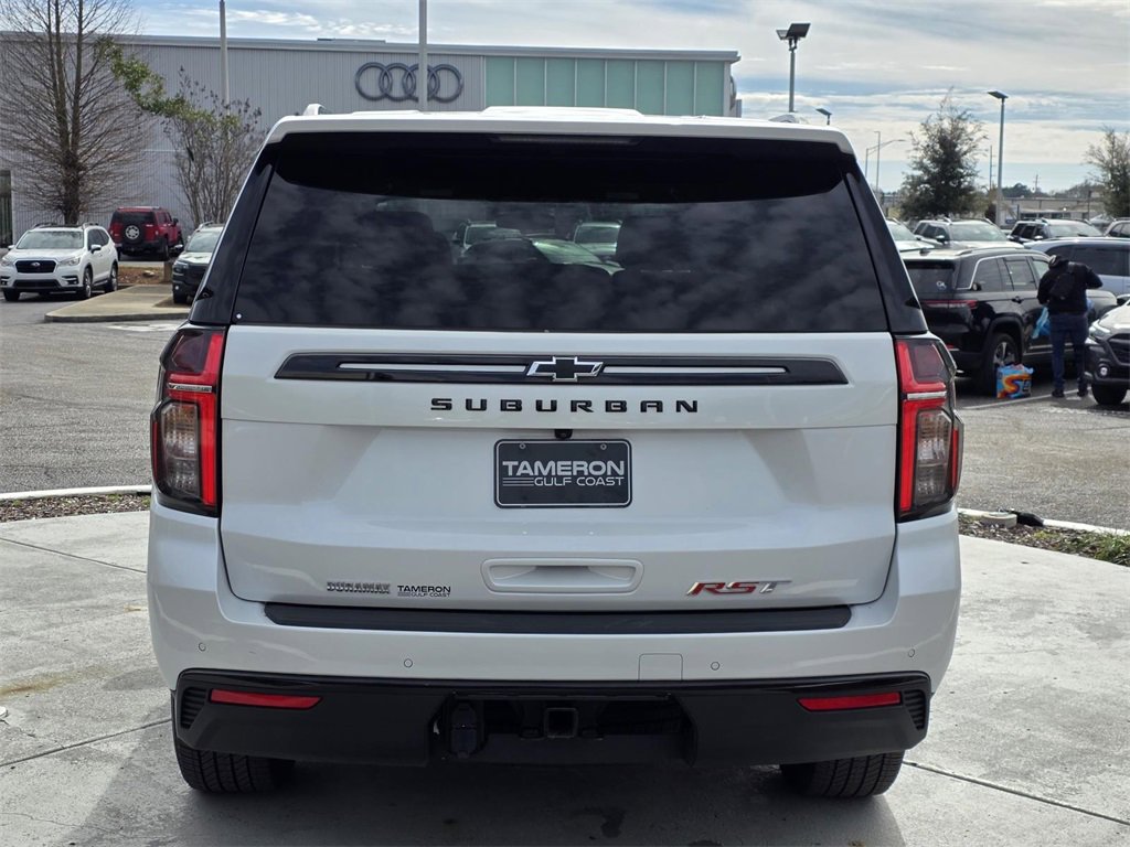 Used 2024 Chevrolet Suburban RST image 3