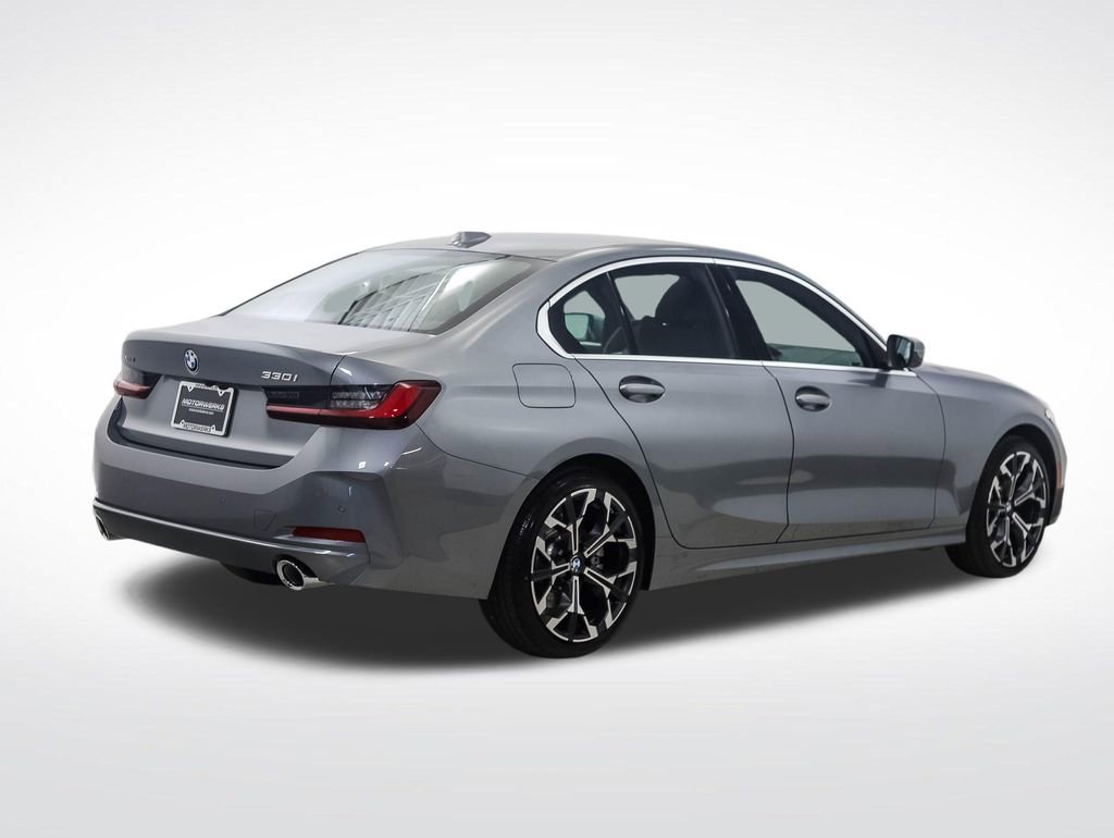 Used 2026 BMW 330i xDrive Sedan w/ Convenience Package AWD/4WD image 6