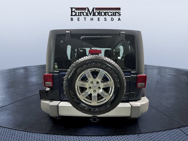 Used 2013 Jeep Wrangler Unlimited Sahara w/ Dual Top Group AWD/4WD image 4