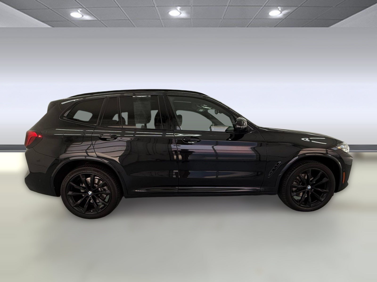 Used 2024 BMW X3 sDrive30i w/ M Sport Package RWD image 7