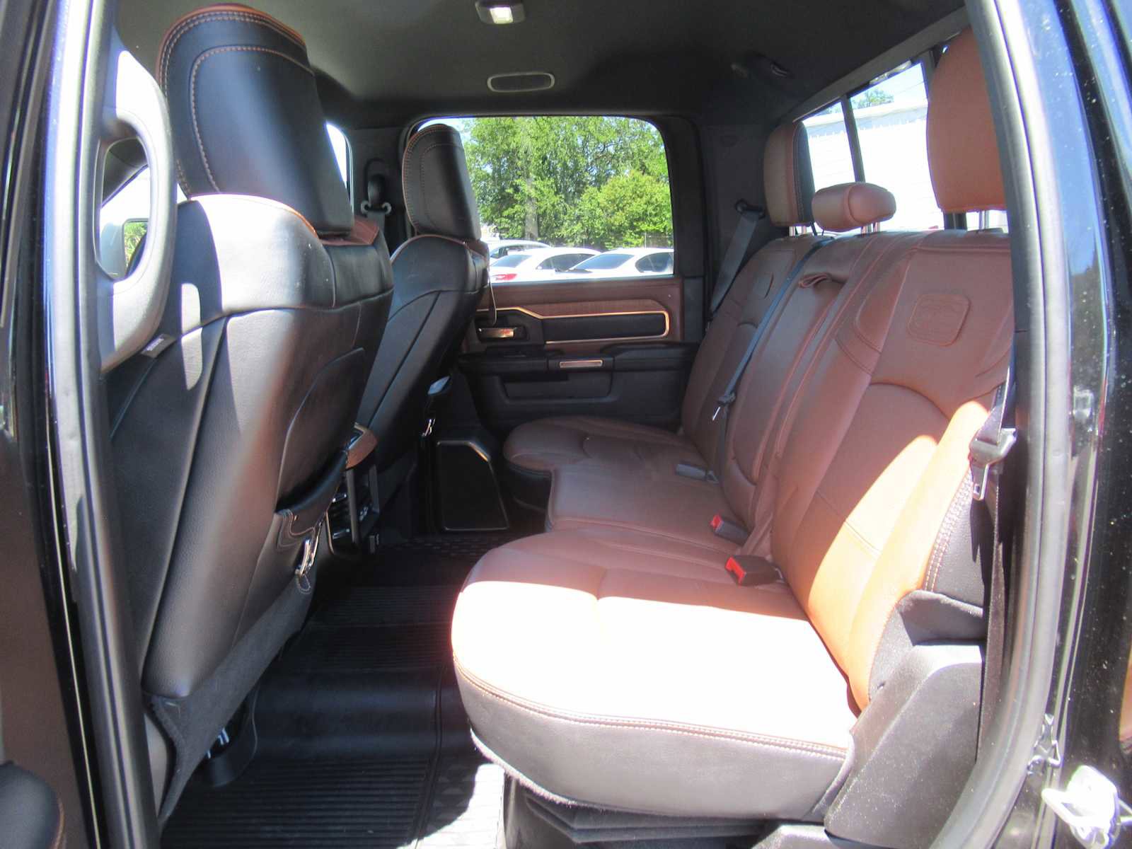 Used 2023 RAM 3500 Limited AWD/4WD image 23