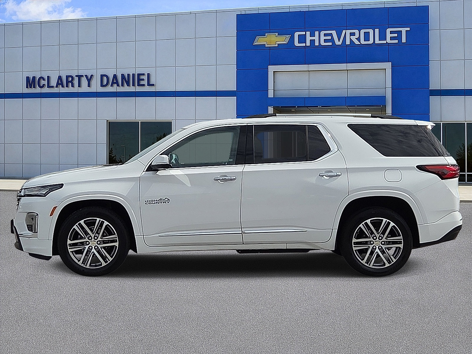 Used 2022 Chevrolet Traverse High Country AWD/4WD image 3