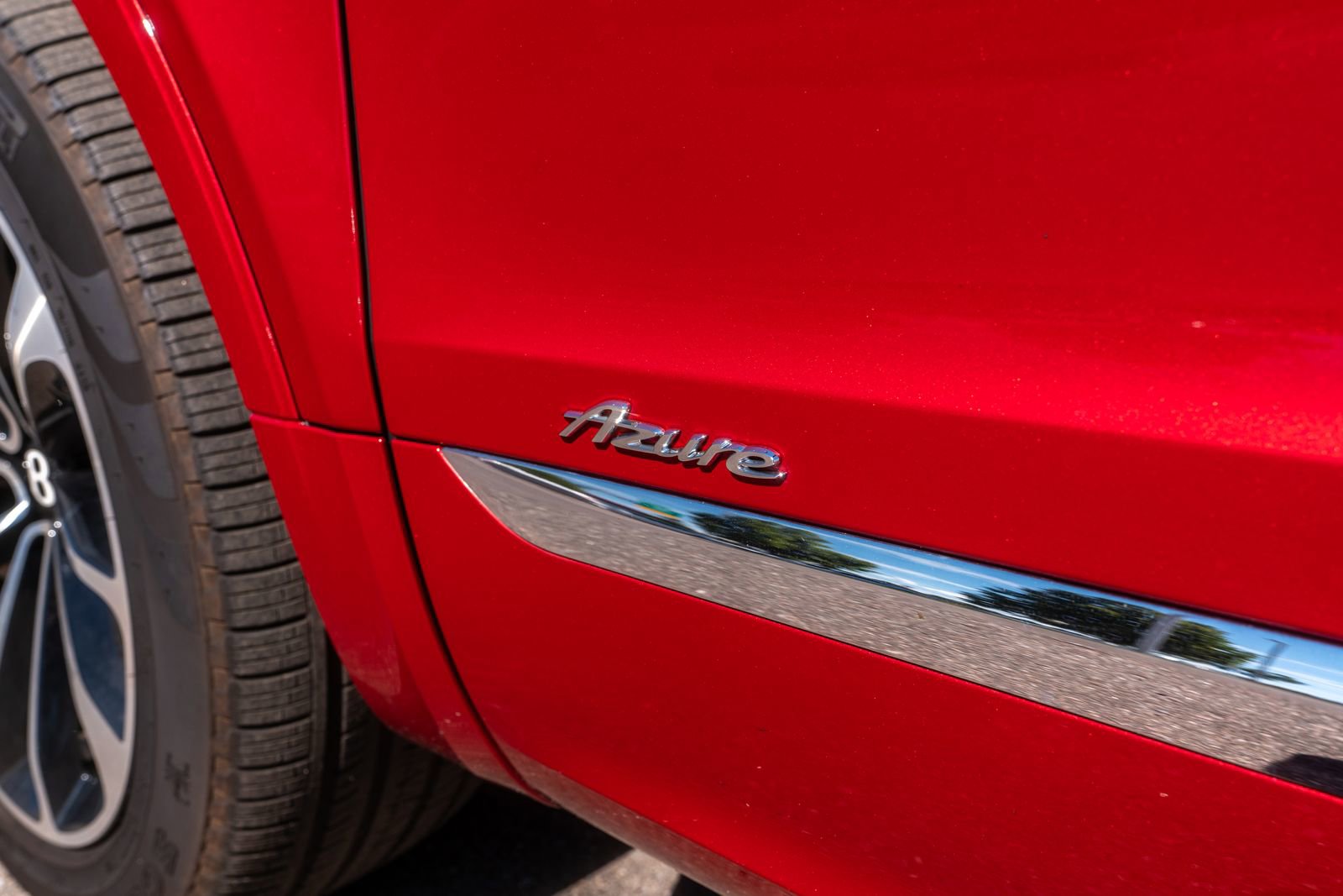 Certified 2024 Bentley Bentayga Extended Wheelbase image 20