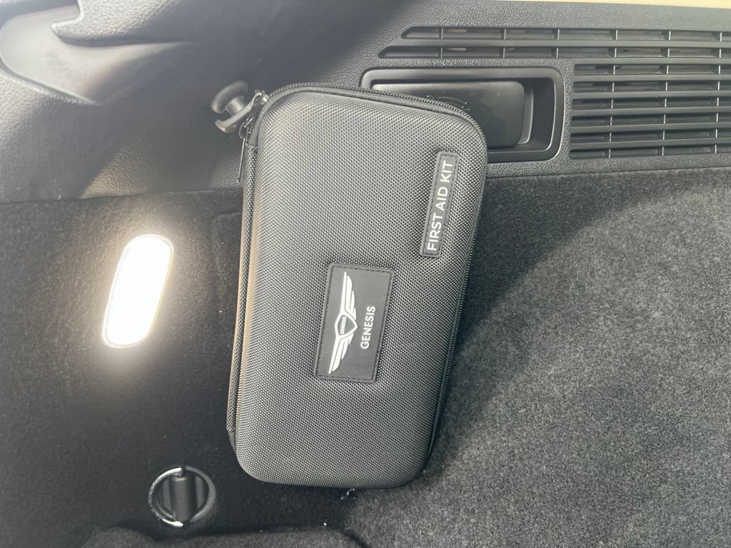 Used 2023 Genesis GV70 2.5T w/ Select Package AWD/4WD image 58