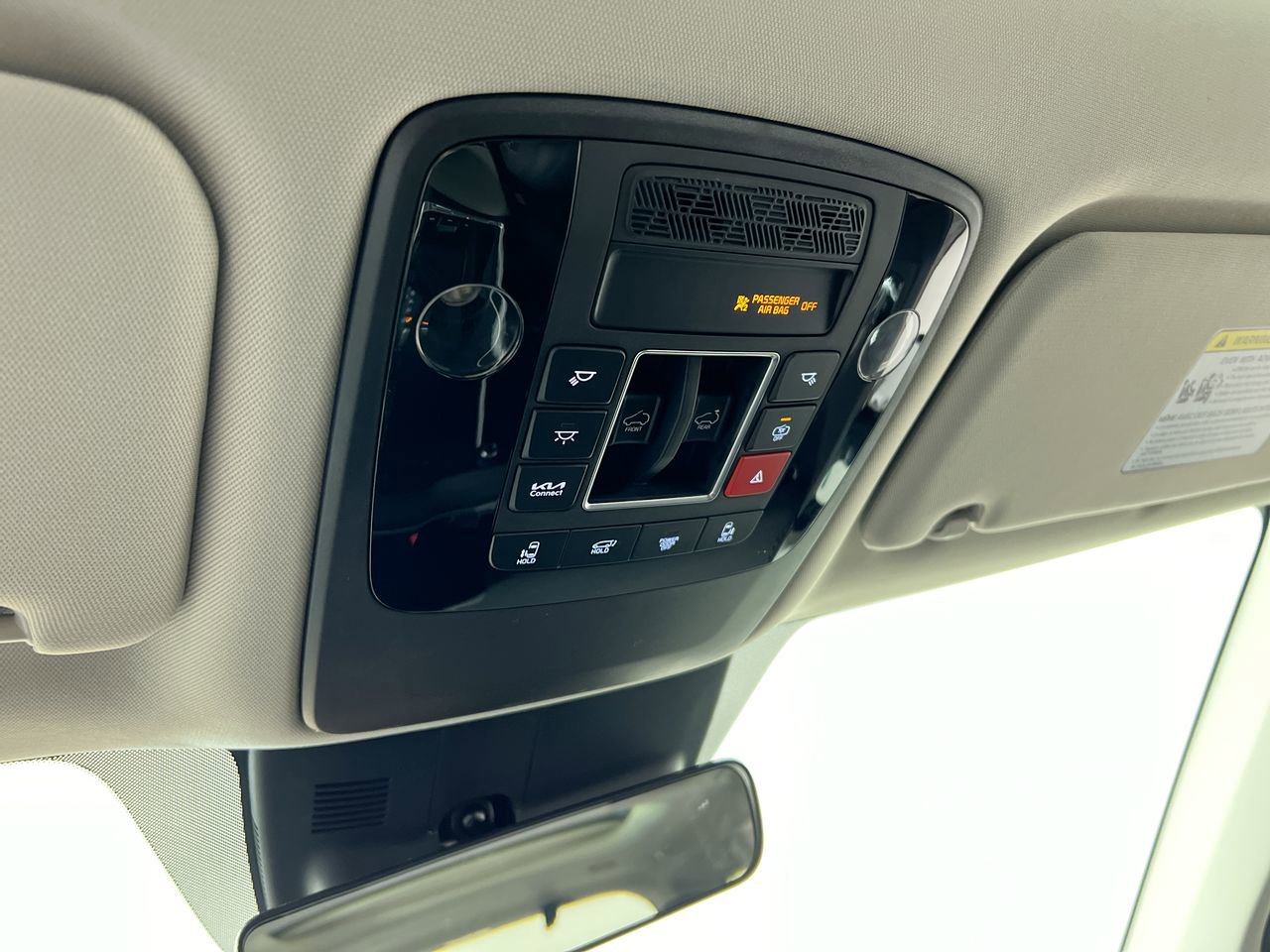 Certified 2026 Kia Carnival SX FWD image 18