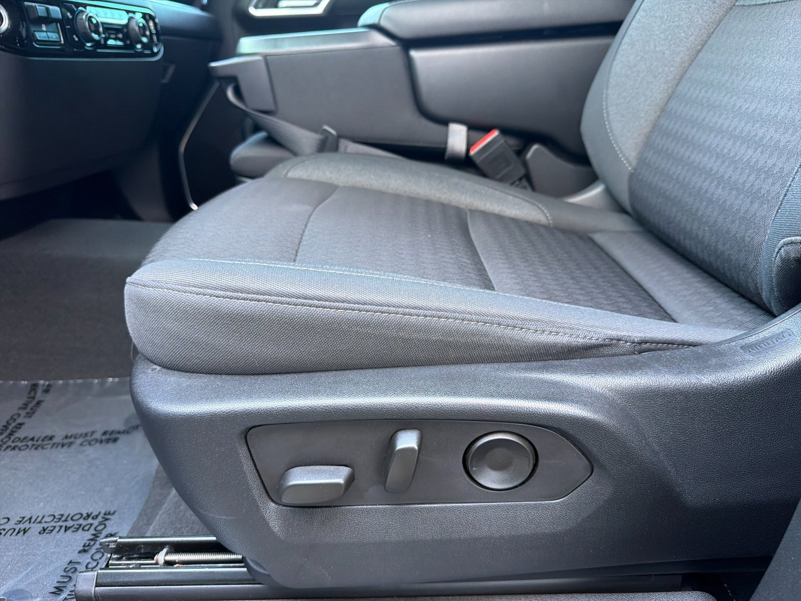 Used 2023 Chevrolet Silverado 1500 RST AWD/4WD image 13