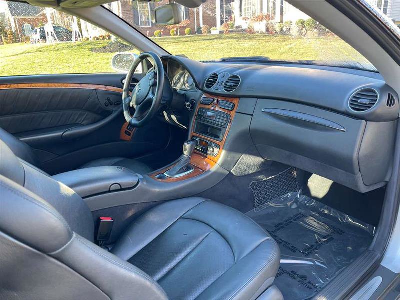 Used 2004 Mercedes-Benz CLK 320 image 45