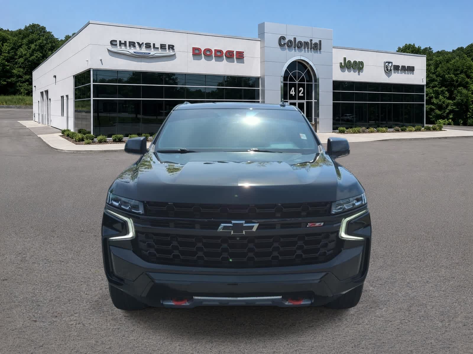 Used 2023 Chevrolet Tahoe Z71 w/ Z71 Off-Road Package AWD/4WD image 9