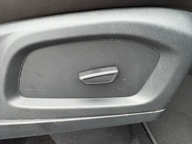 Used 2021 Ford Explorer XLT image 37