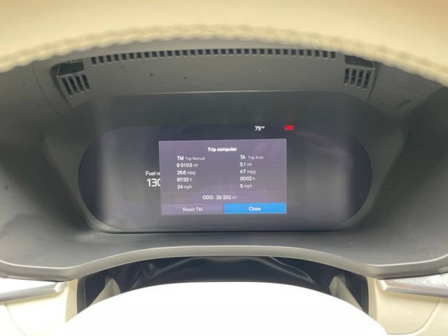 Certified 2024 Volvo XC60 B5 Plus w/ Protection Package Premier AWD/4WD image 18