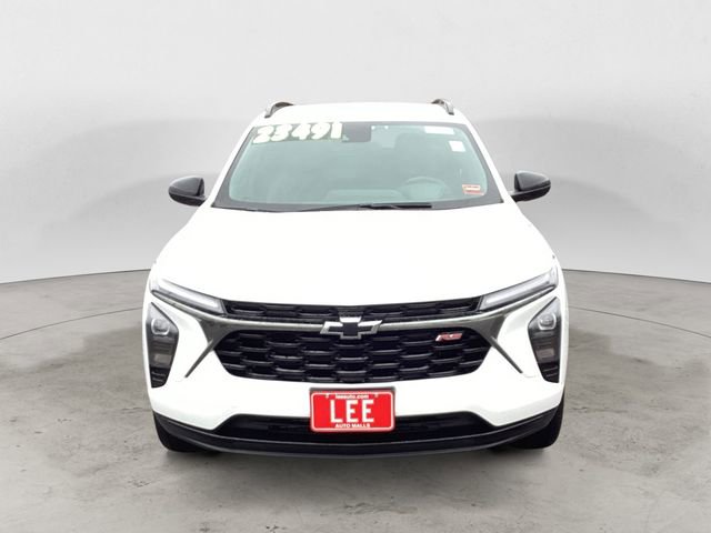 Used 2025 Chevrolet Trax RS image 8