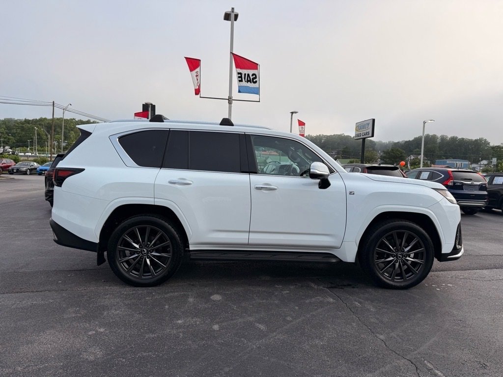 Used 2023 Lexus LX 600 F Sport image 3