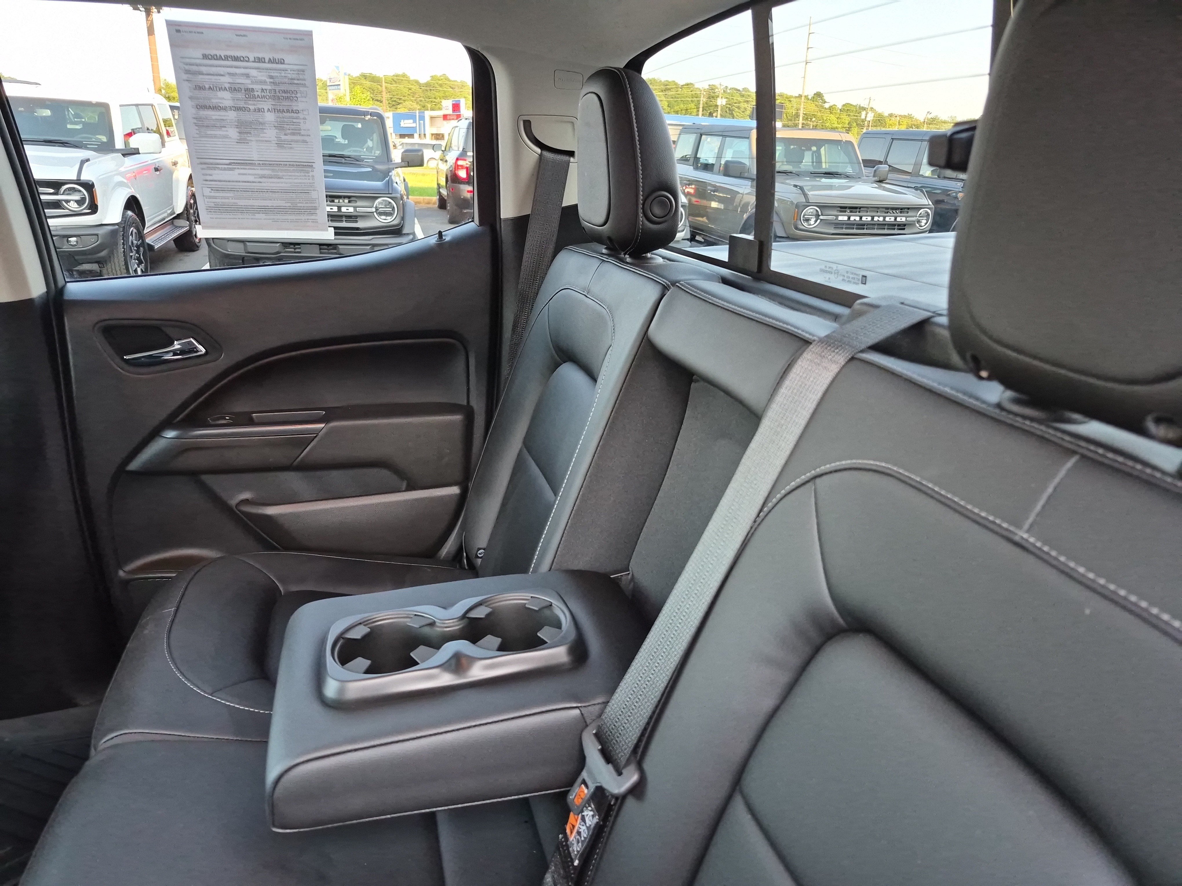 Used 2022 Chevrolet Colorado LT w/ Luxury Package AWD/4WD image 18