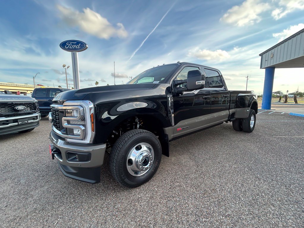 New 2027 Ford F350 King Ranch AWD/4WD image 3