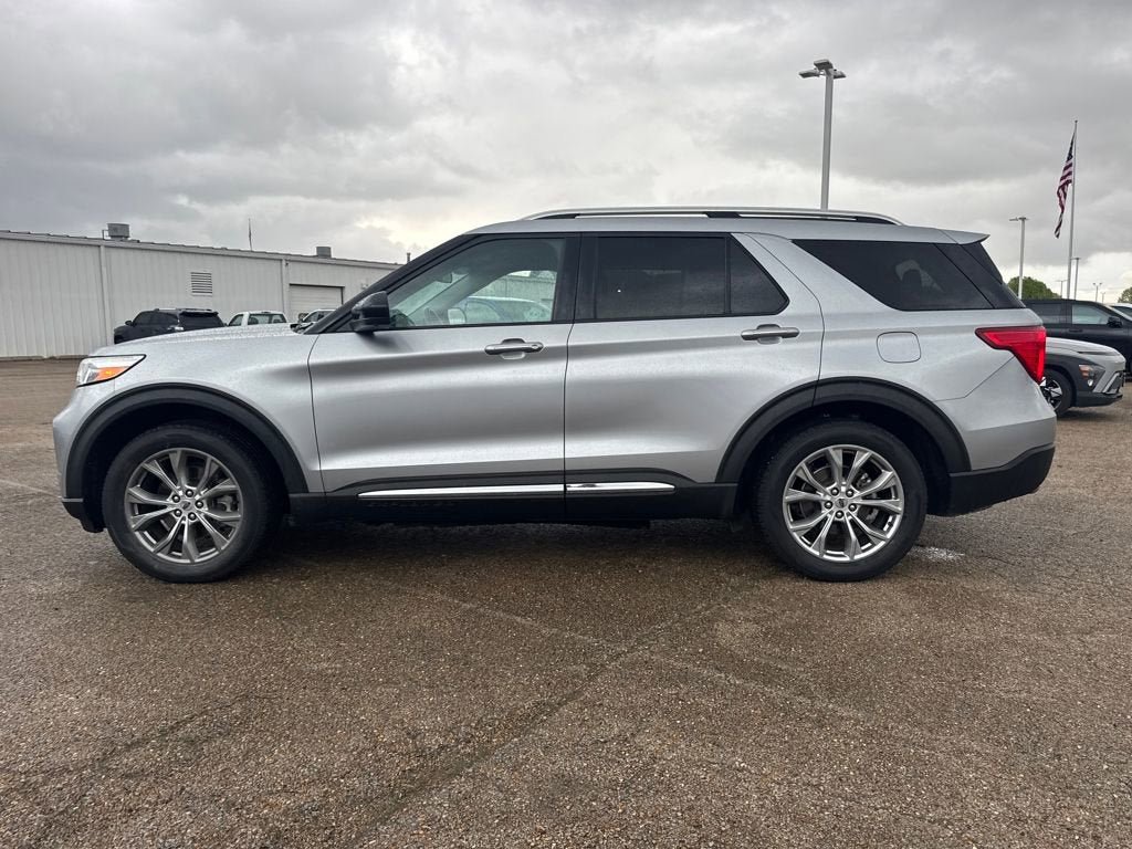 Used 2022 Ford Explorer Limited RWD image 3