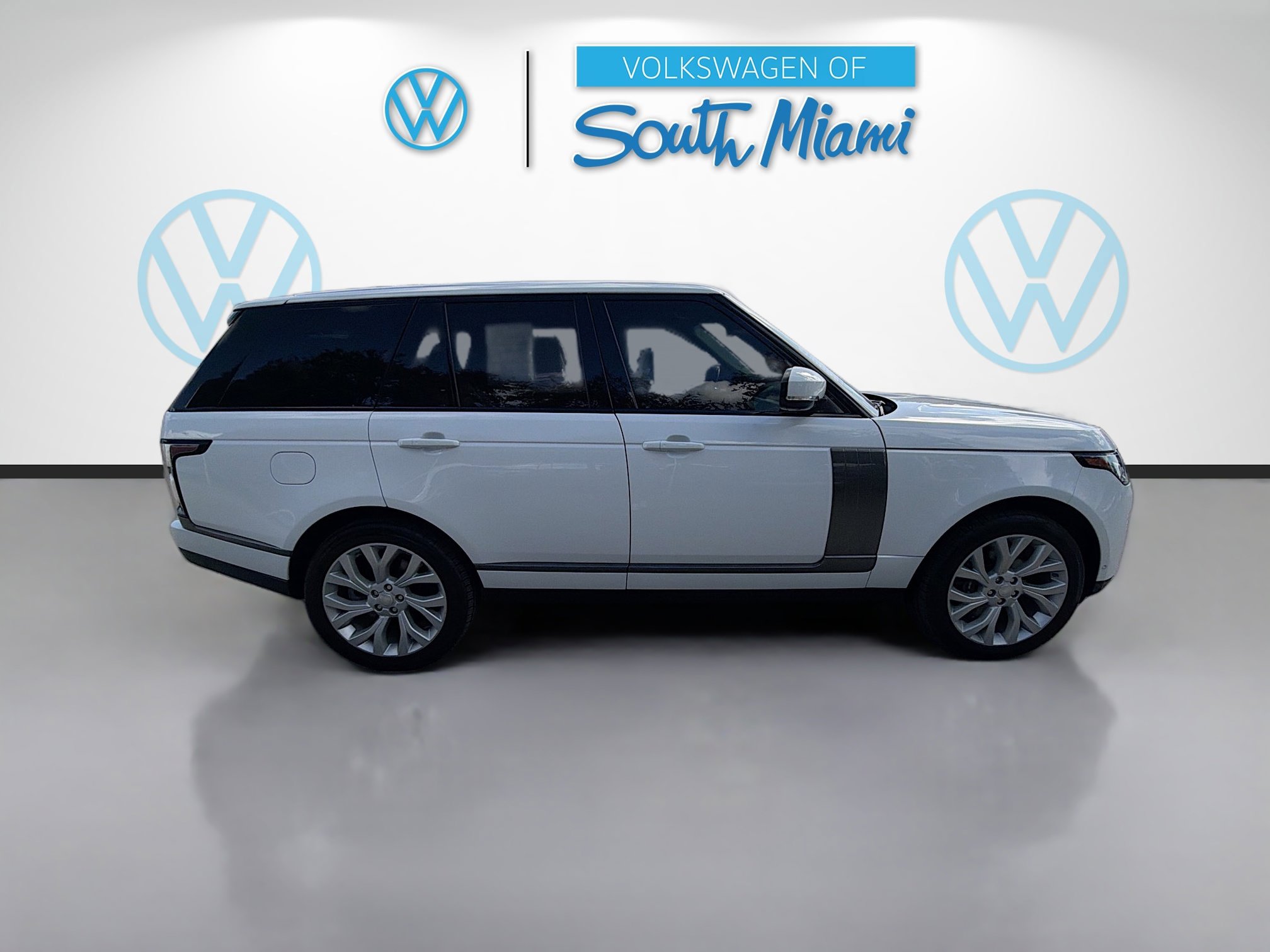 Used 2018 Land Rover Range Rover HSE image 8