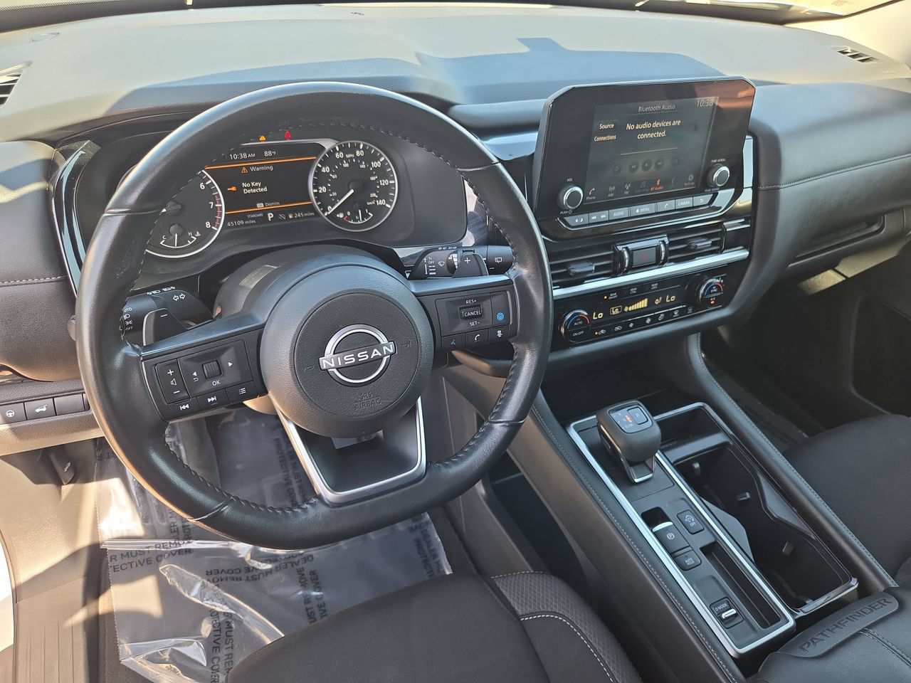Certified 2025 Nissan Pathfinder SV FWD image 16