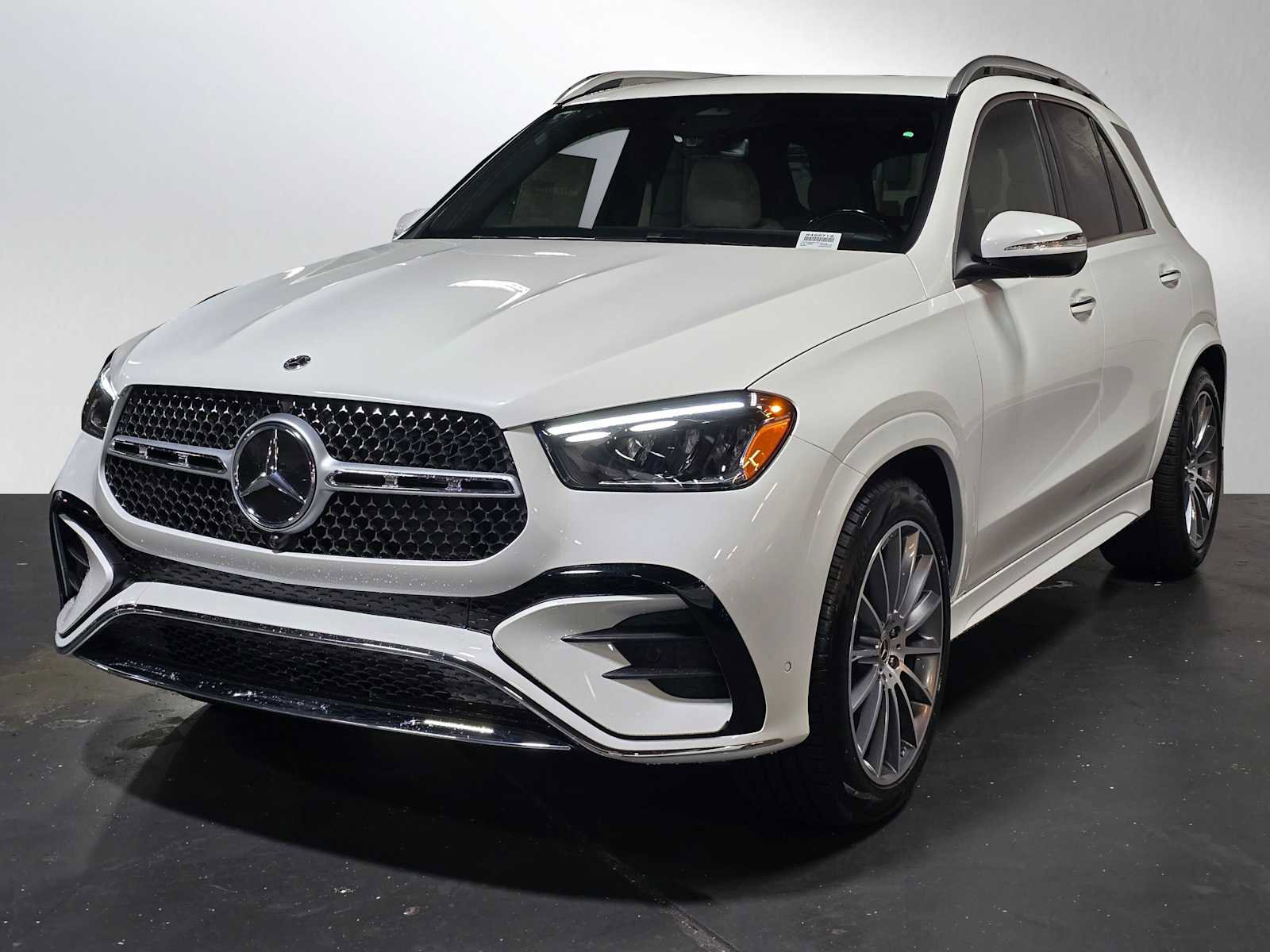 New 2026 Mercedes-Benz GLE 580 4MATIC image 3