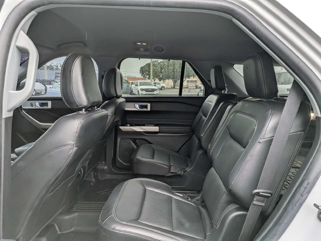 Certified 2023 Ford Explorer Limited w/ Equipment Group 301A RWD image 14