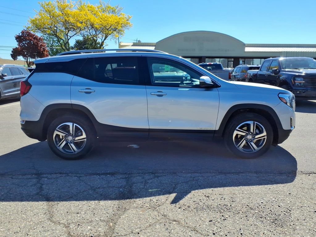 Used 2021 GMC Terrain SLT w/ LPO, Floor Liner Package AWD/4WD image 6