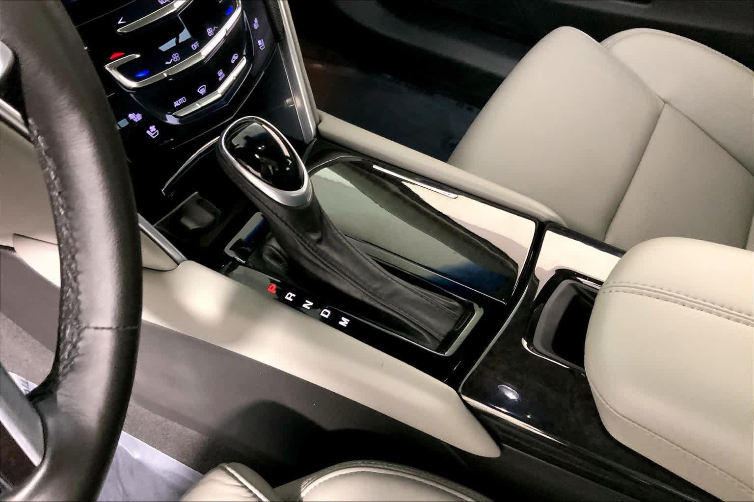 Used 2016 Cadillac XTS Luxury w/ Driver Awareness Package FWD image 16