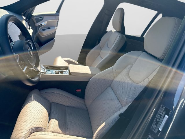 Certified 2026 Volvo XC90 B6 Ultra w/ Lounge Package AWD/4WD image 17