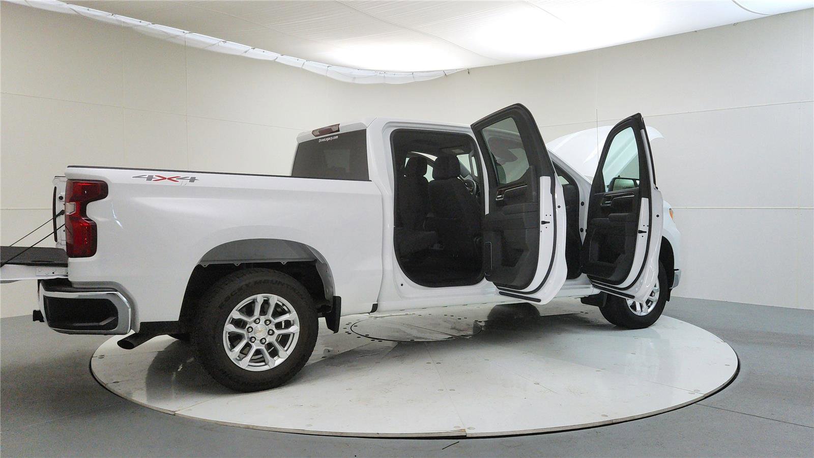 Used 2023 Chevrolet Silverado 1500 LT image 13