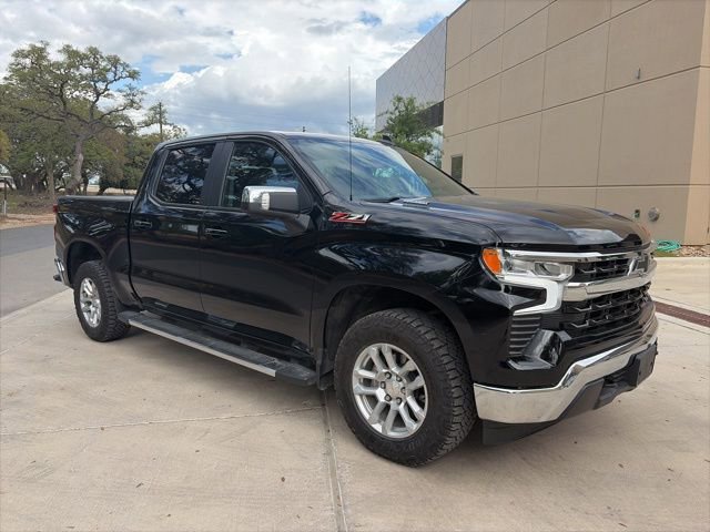 Used 2022 Chevrolet Silverado 1500 LT w/ Diesel Off-Road Package image 4